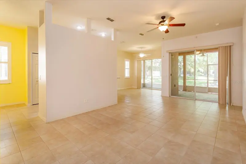 120 Crepe Myrtle Dr, FL