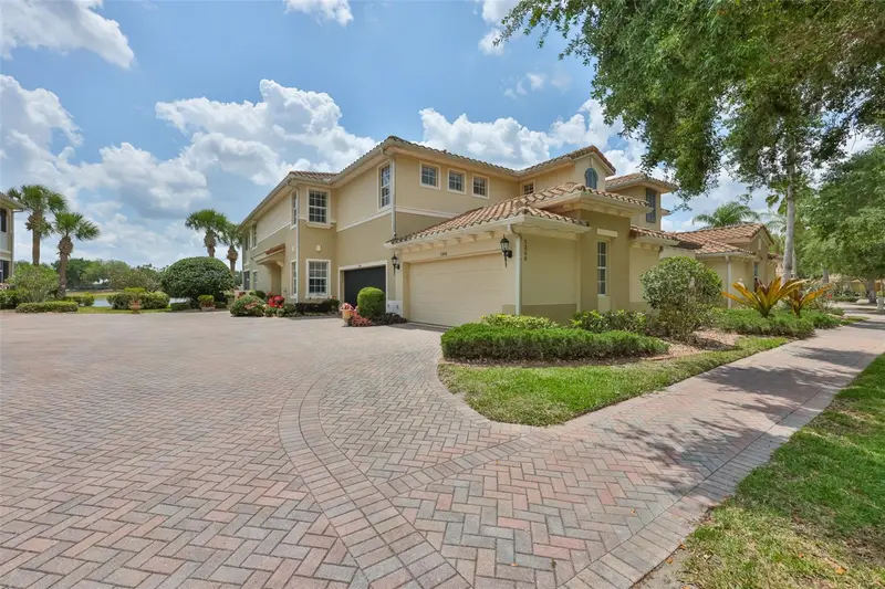1368 Emerald Dunes Dr, FL