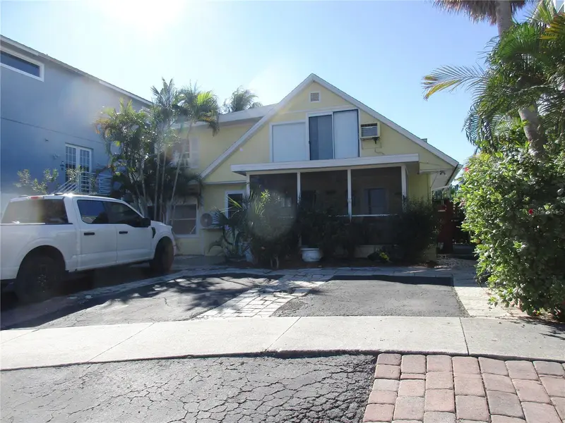 618 Avenida De Mayo, FL