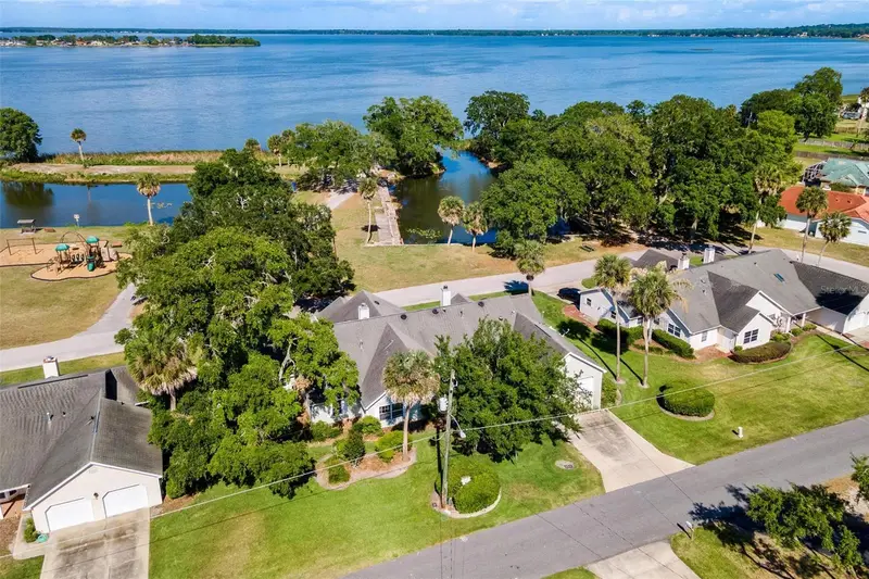 911 Beverly Harbors Dr #16, FL