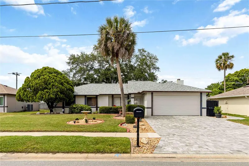 2415 Raintree Lake Cir, FL