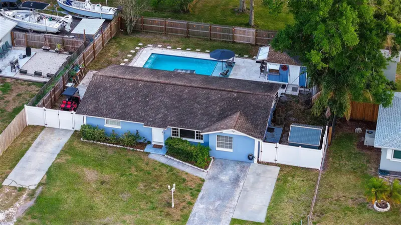 311 44th Street Ct W, FL