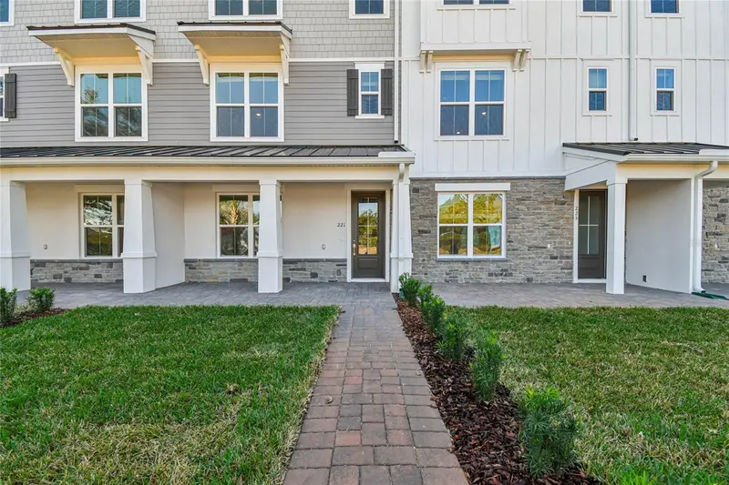 221 Pasquala #18, FL