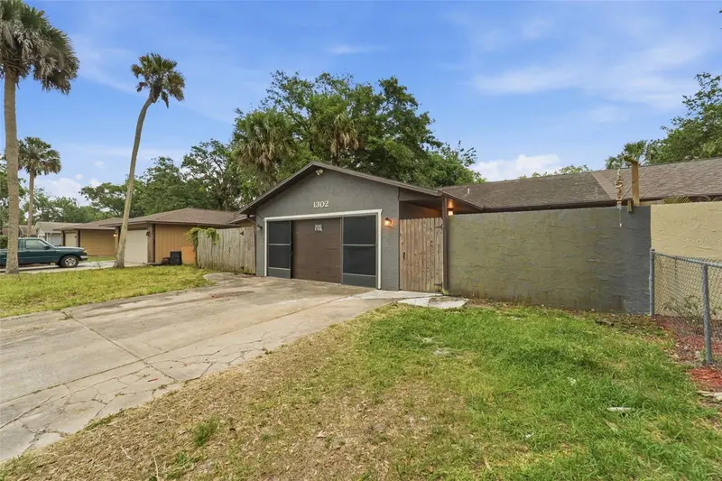 1302 Bond St, FL