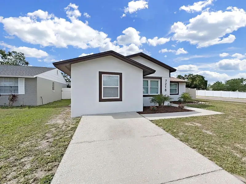 7218 Lunita Ct, FL