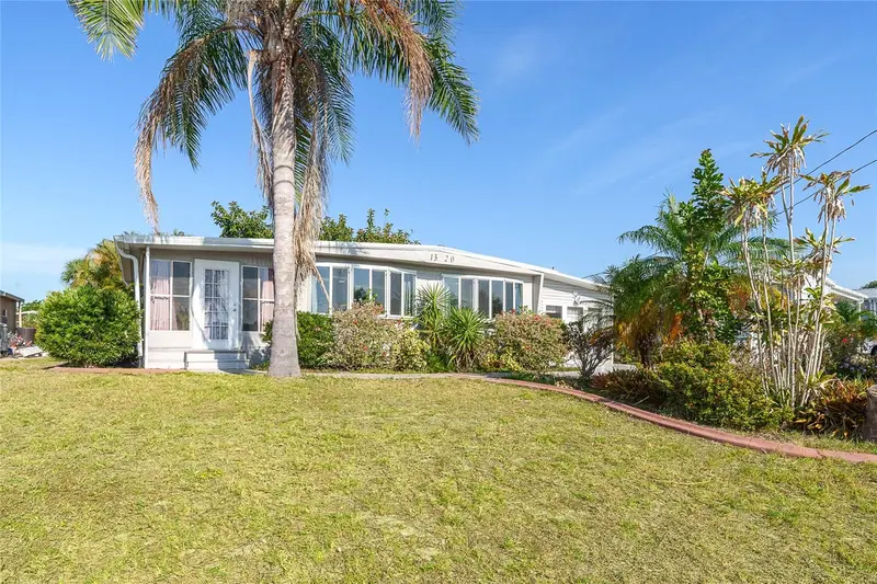 1320 Seagull Dr, FL