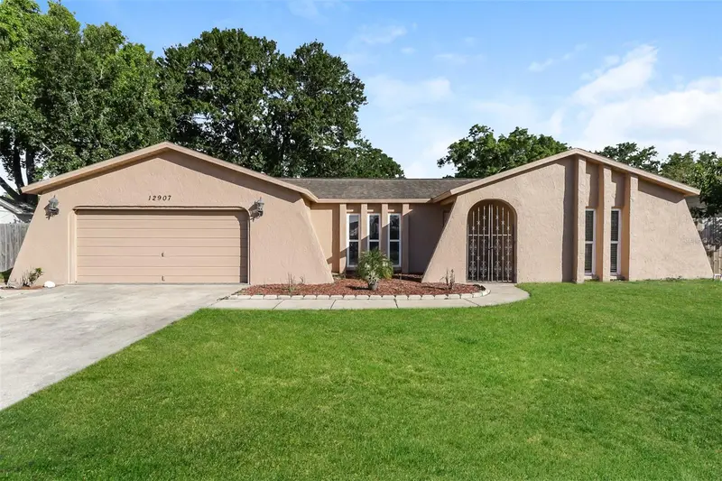 12907 Cedar Ridge Dr, FL