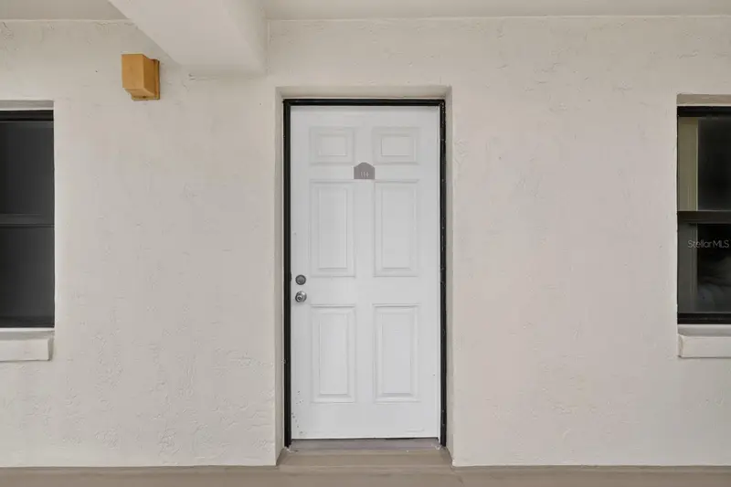 2700 Ocean Shore Blvd #114, FL