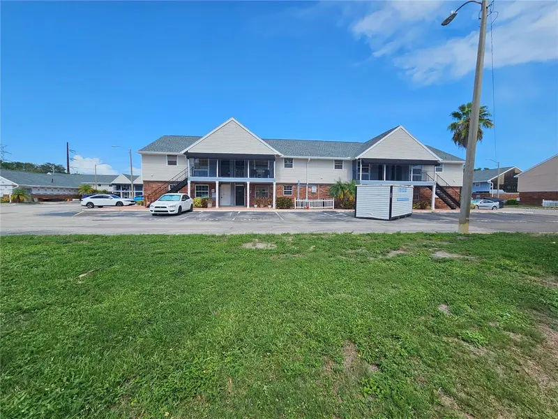 200 Country Club Dr #1101, FL