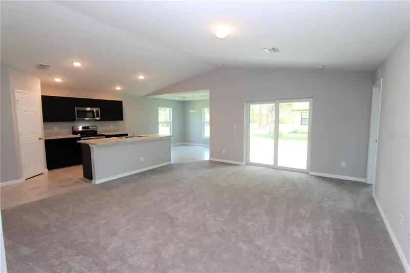 154 Australian Dr, FL