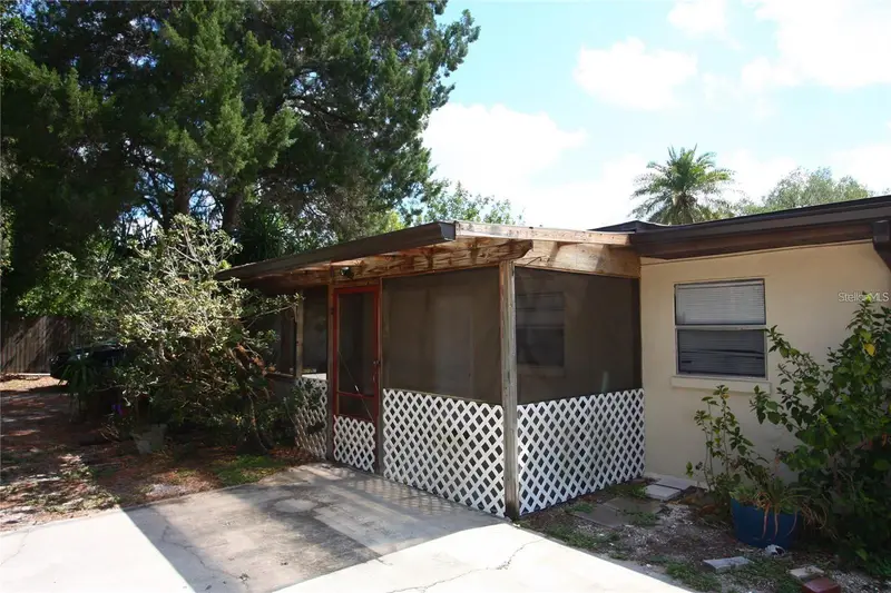 615 Shore Road, FL