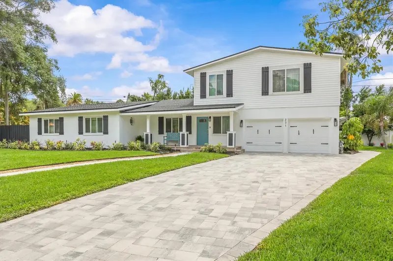 231 Lime Cir S, FL
