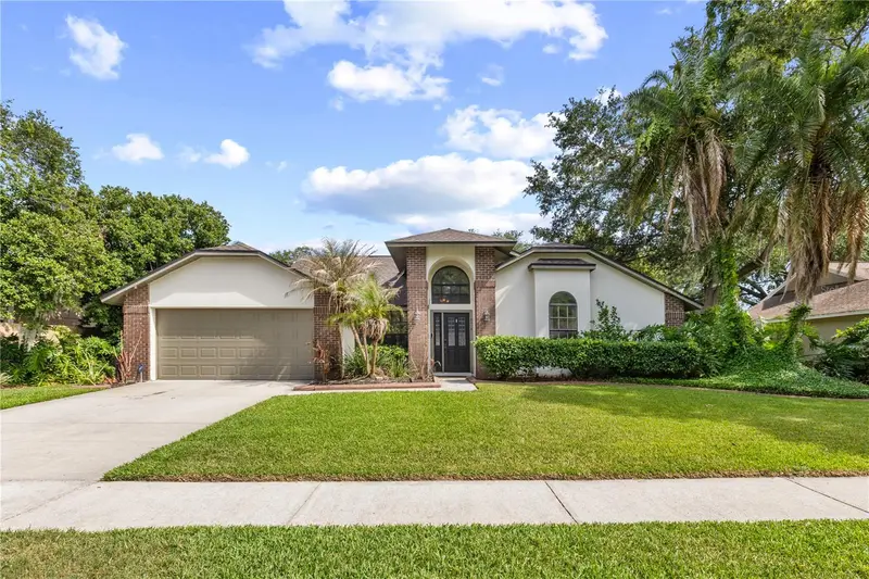 2315 Eagle Bluff Dr, FL