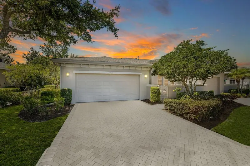 2410 Kensington Greens Dr #5, FL