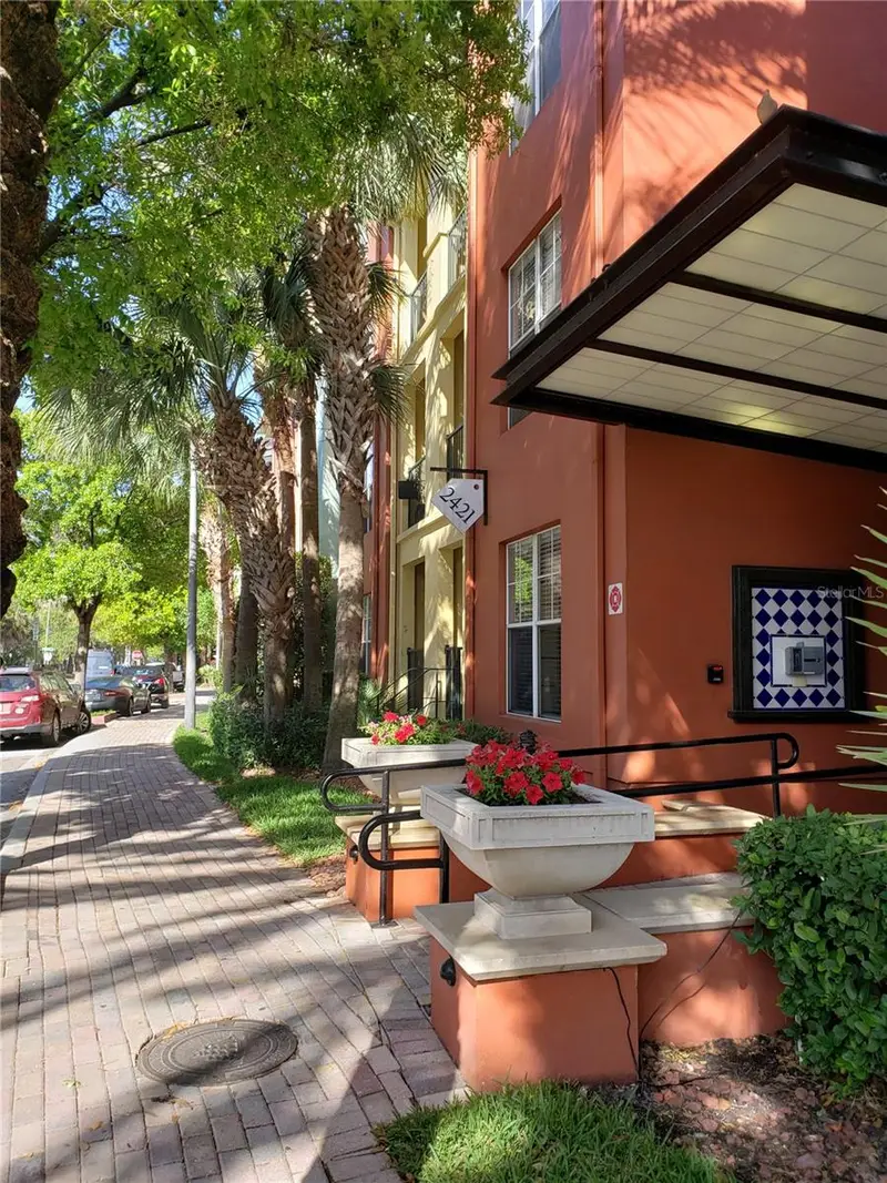 402 S Armenia Ave #114, FL
