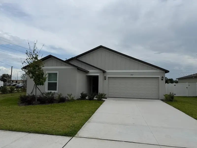 2167 Lone Oak Ln, FL