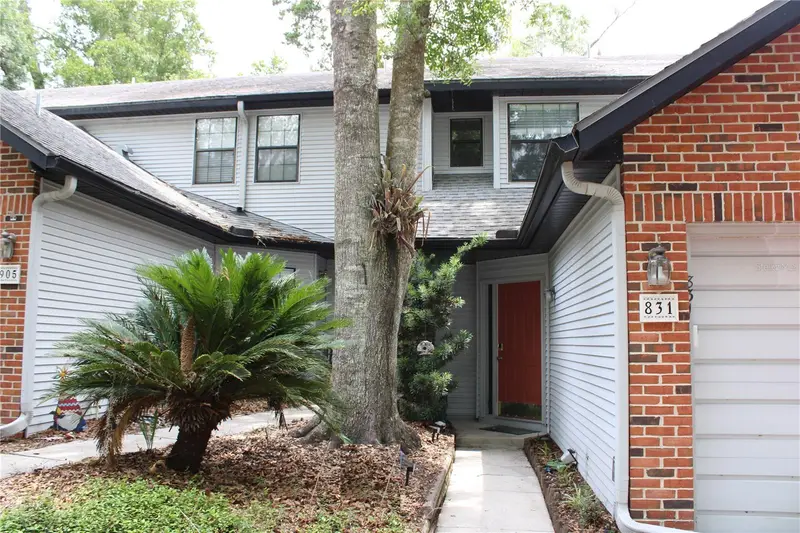 831 Nw 42nd Ter, FL
