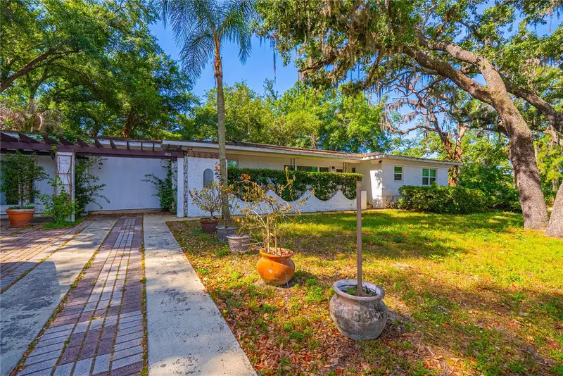 401 Bullard Pkwy, FL