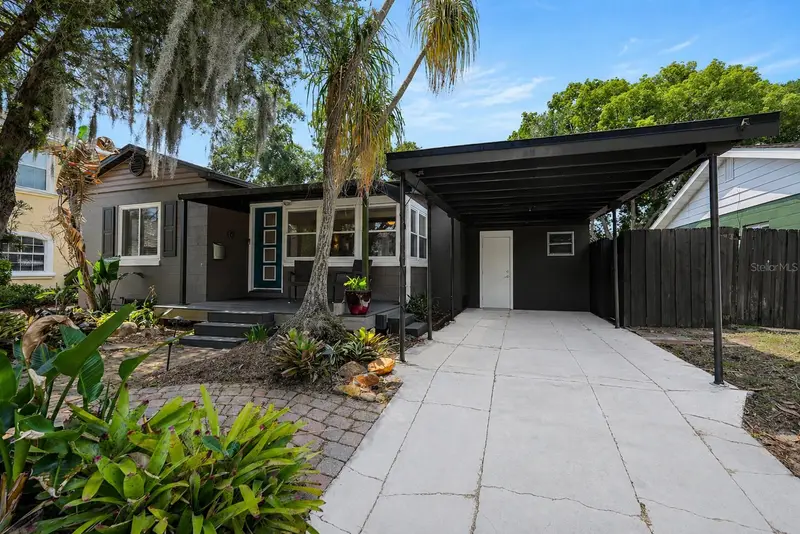 Lake Eola Heights pending