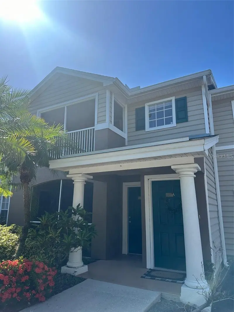 8926 Manor Loop, FL