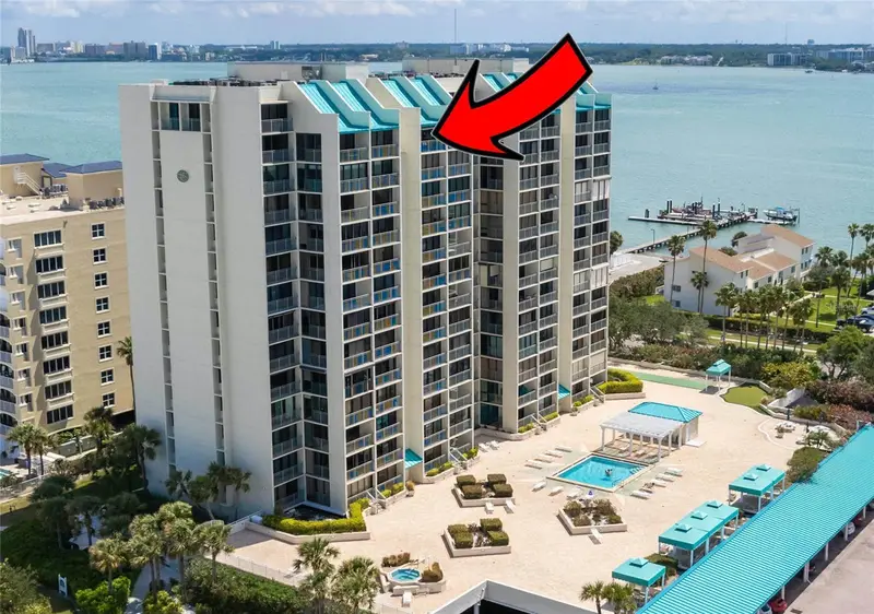 1390 Gulf Blvd #Ph-3, FL
