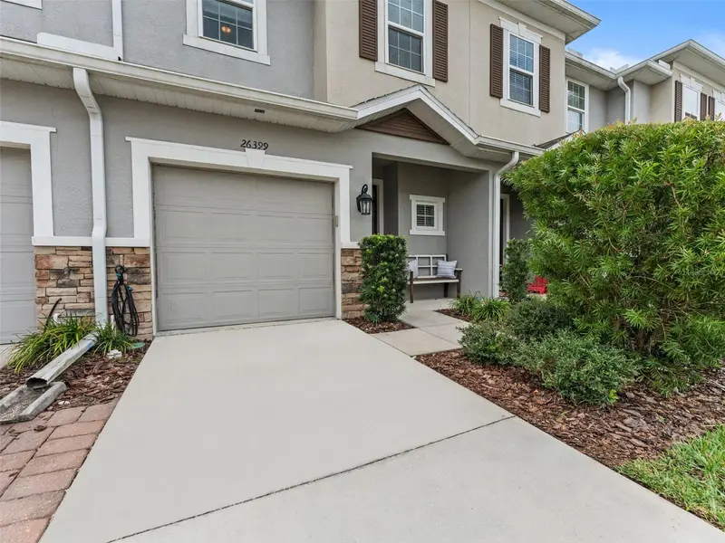 26399 Limestone Springs Way, FL