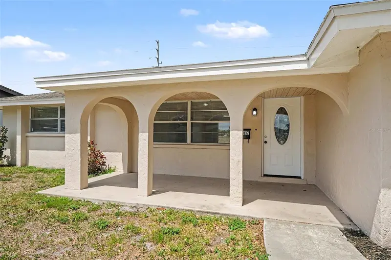 7037 Magnolia Valley Dr, FL