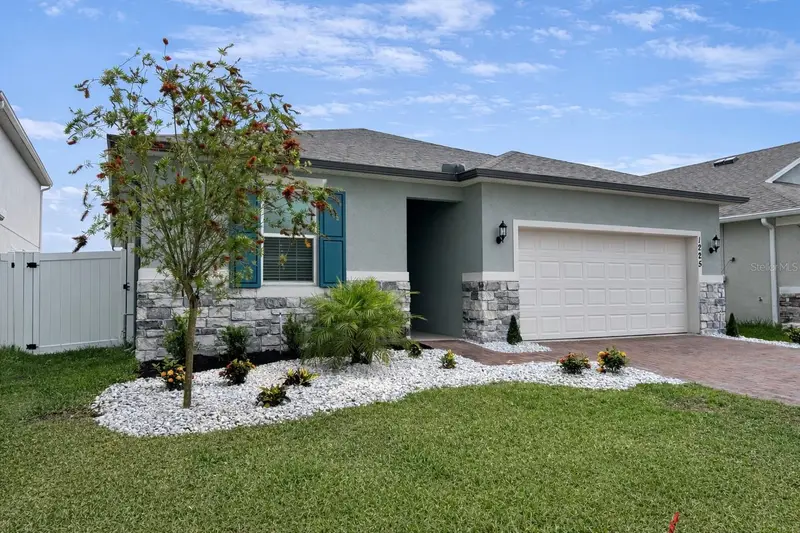 1225 Fox Hedge Ln, FL