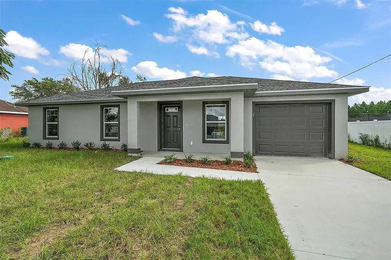 35 Juniper Trak, FL