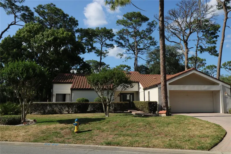 5424 Saddlebrook Way, FL