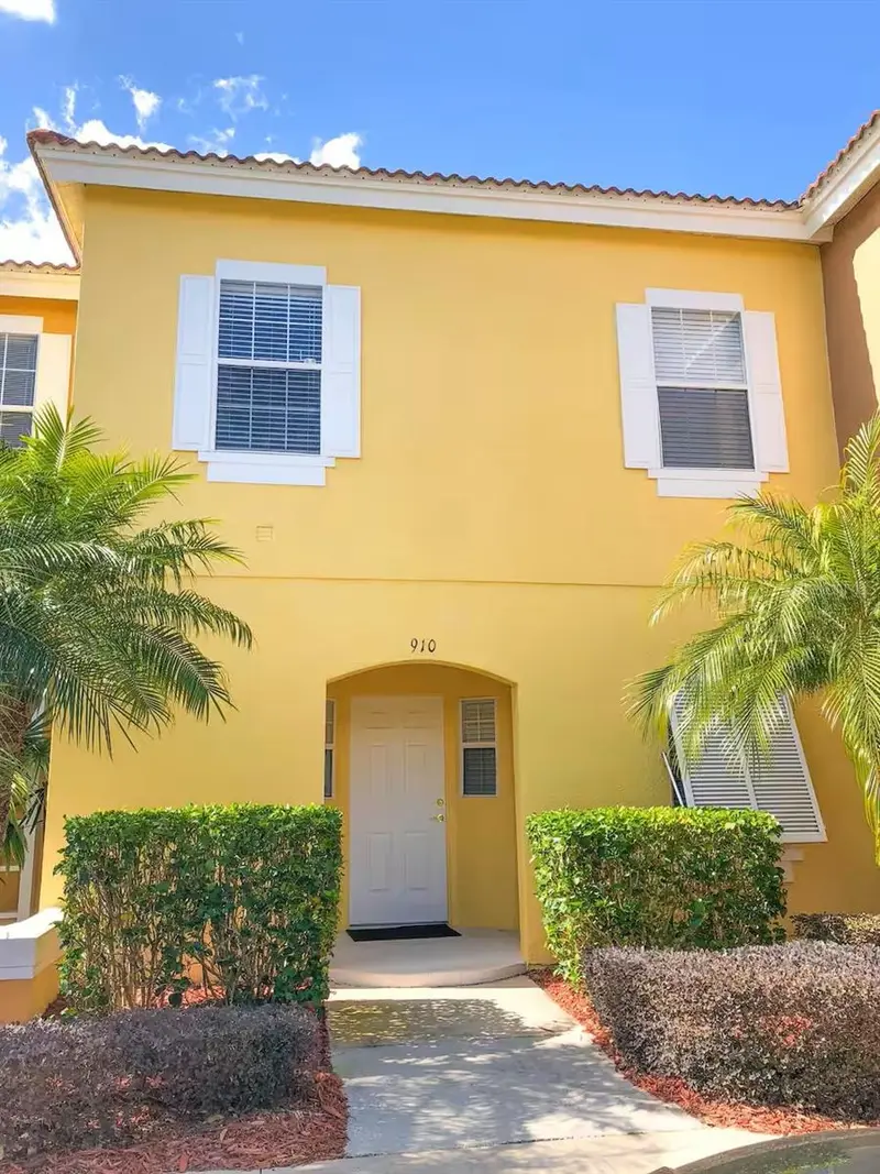 910 Park Terrace Cir, FL