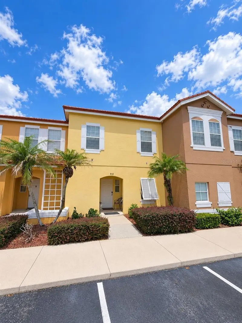 910 Park Terrace Cir, FL