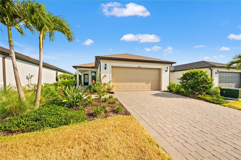 6600 Silverstar Dr, FL
