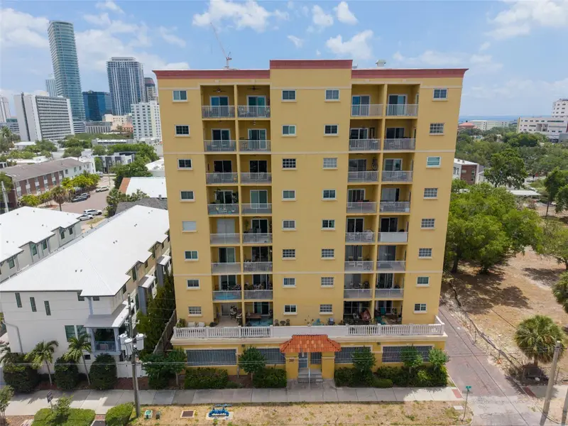 316 8th St S #604, FL