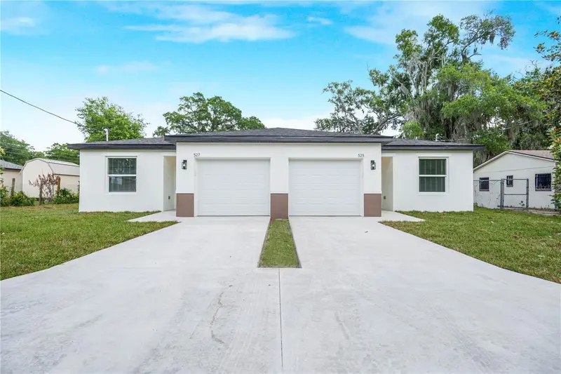525-526 Pine Lane, FL