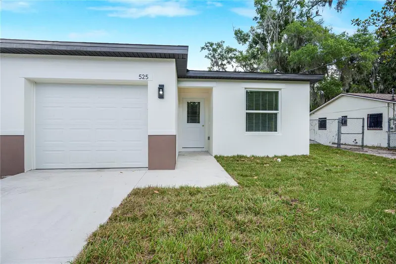 525-526 Pine Lane, FL