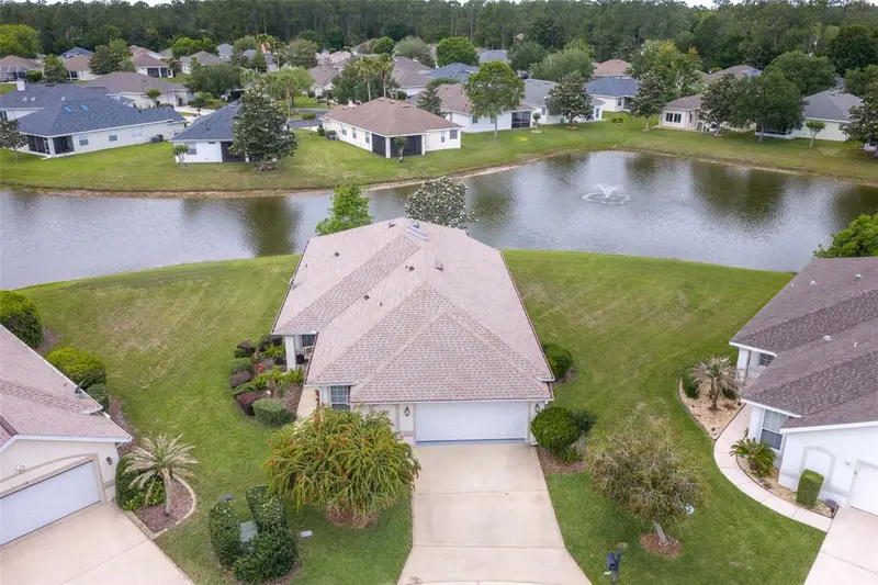 15 Royale Ln, FL
