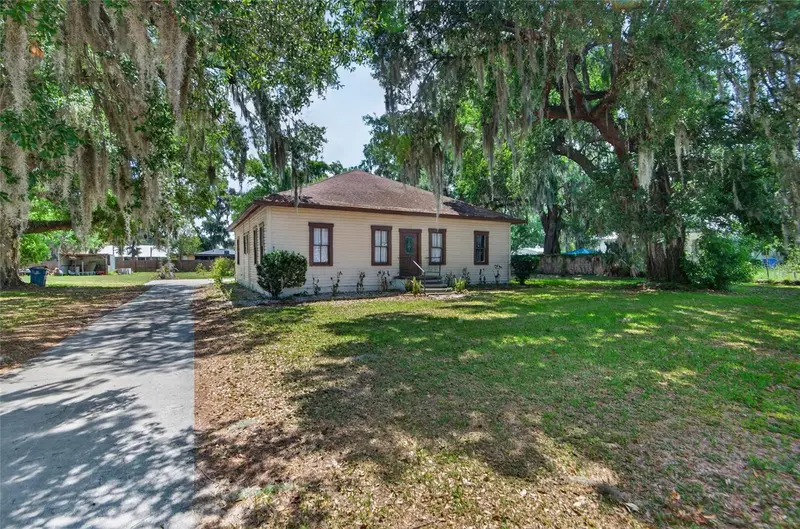200 N Orange Ave, FL