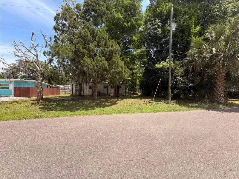 56340 Acorn Rd, FL