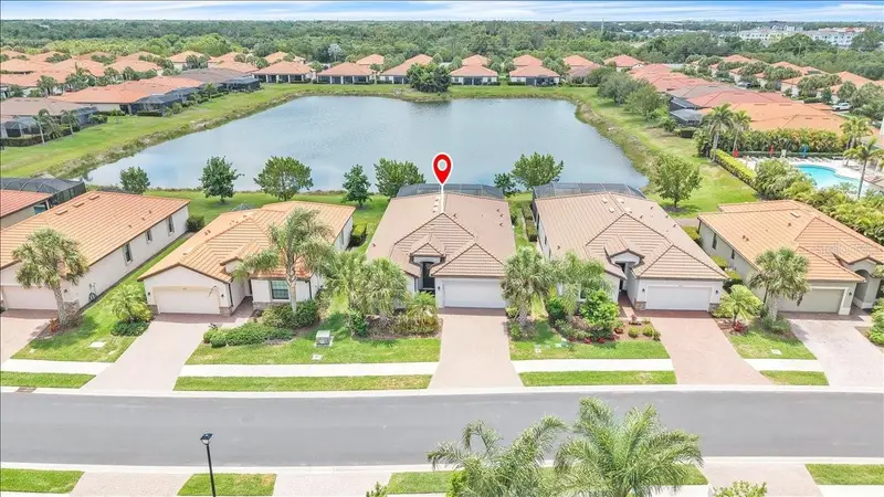 9829 Hilltop Dr, FL