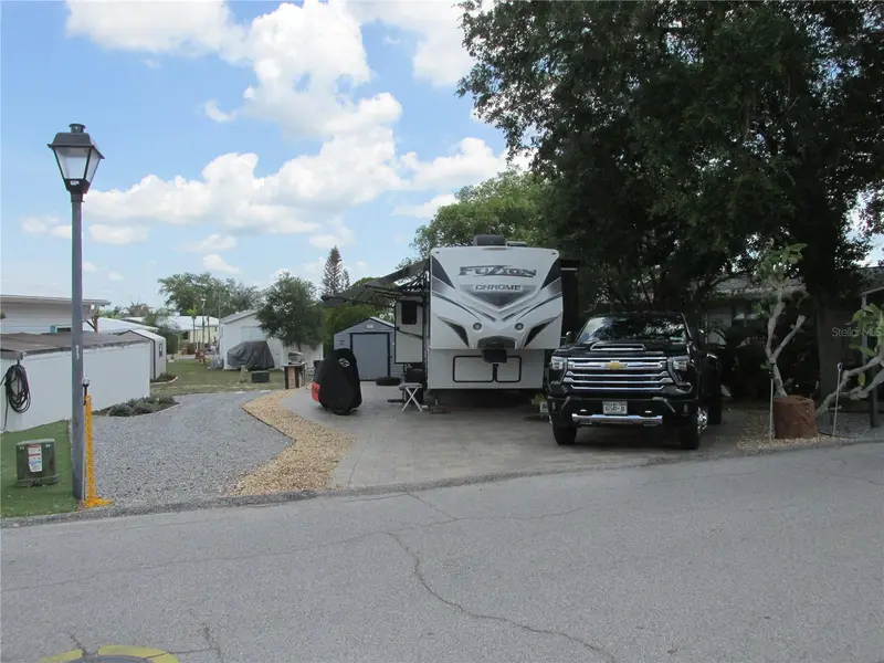 16 Saddlebag Trl S, FL