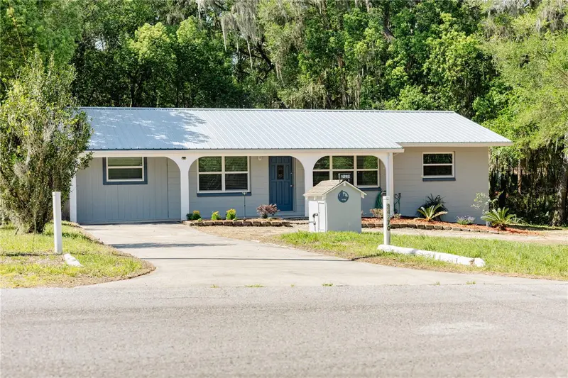 24270 Sw Shorewood Dr N, FL