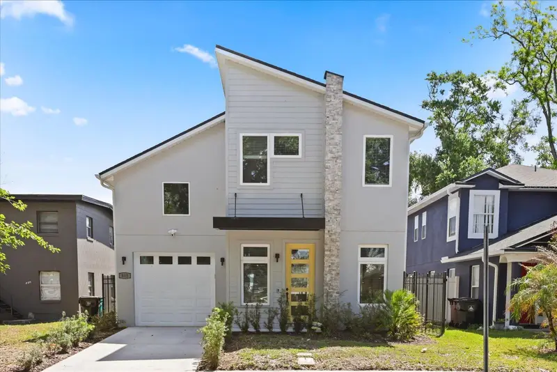 Holden Heights pending