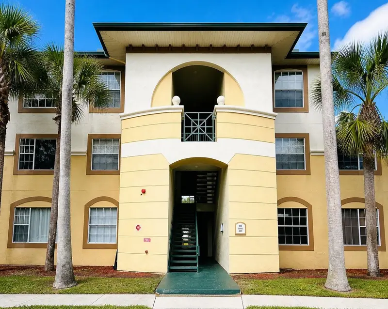 17114 Carrington Park Dr #213, FL