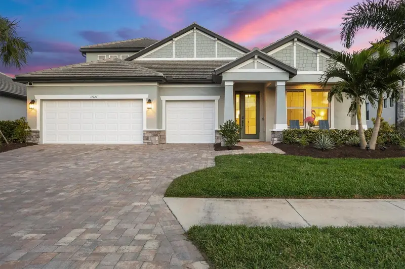 17727 Savory Mist Cir, FL