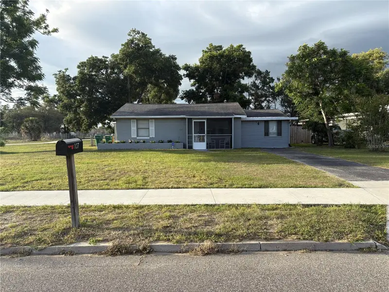 107 W Golf Links Ave, FL