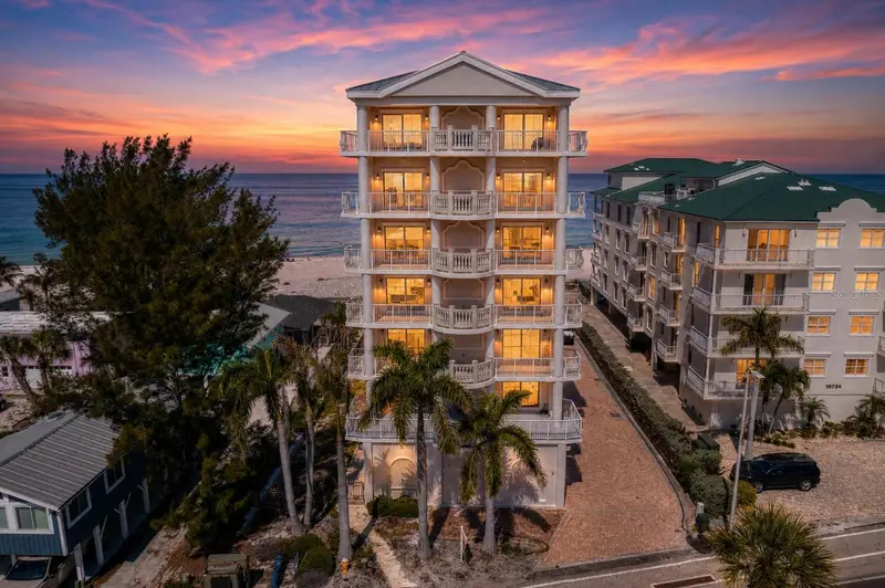19730 Gulf Blvd #400, FL