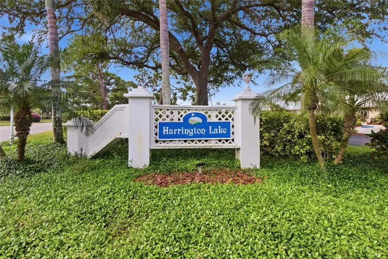 795 Harrington Lake Dr, FL