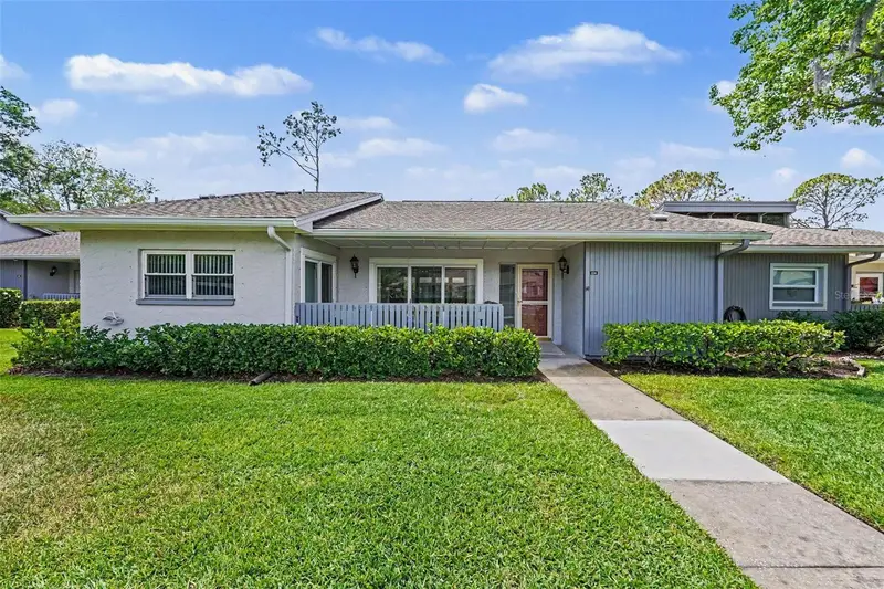 230 Balsam Dr, FL