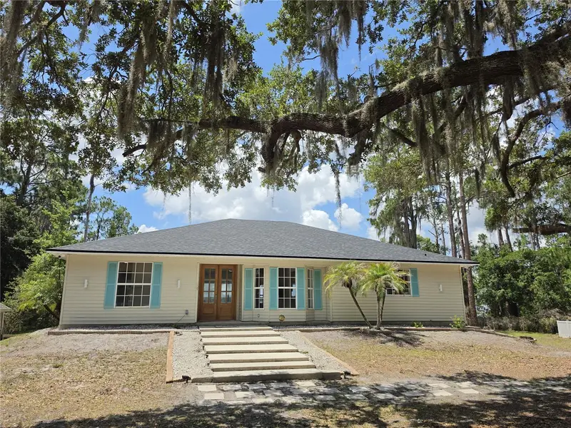 560 Eden Dr, FL